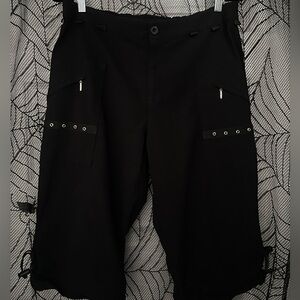 Black Capri Style Cargo Pants